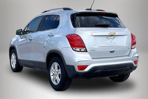 Silver Ice Metallic 2019 Chevrolet Trax LT