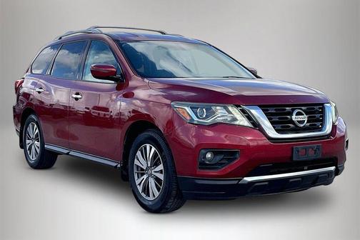 Red 2017 Nissan Pathfinder SV