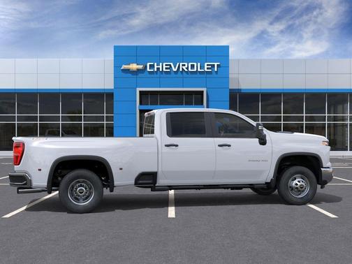 Summit White 2026 Chevrolet Silverado 3500 WT