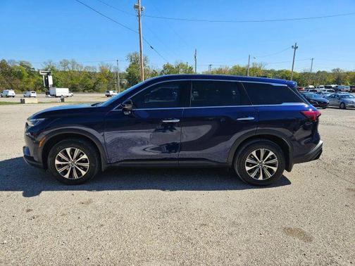 2023 INFINITI QX60 Pure
