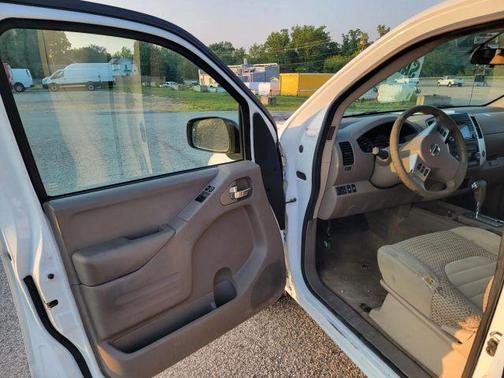 2017 Nissan Frontier SV