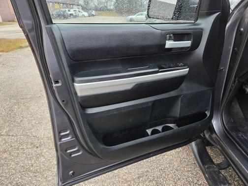 Gray 2017 Toyota Tundra SR5
