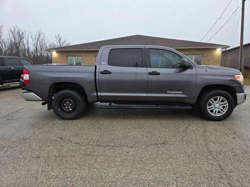 2017 Toyota Tundra SR5