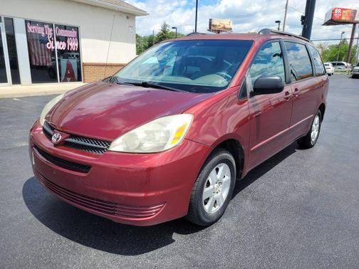 2005 Toyota Sienna LE