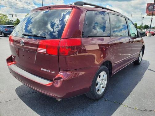 2005 Toyota Sienna LE
