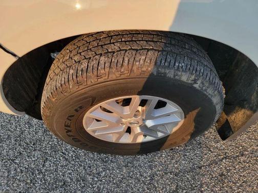 2017 Nissan Frontier SV