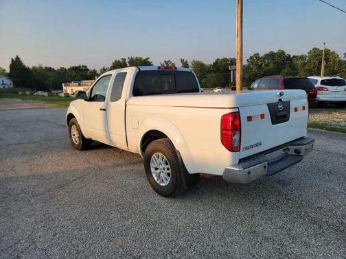 2017 Nissan Frontier SV