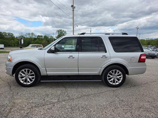 Silver 2017 Ford Expedition Limited
