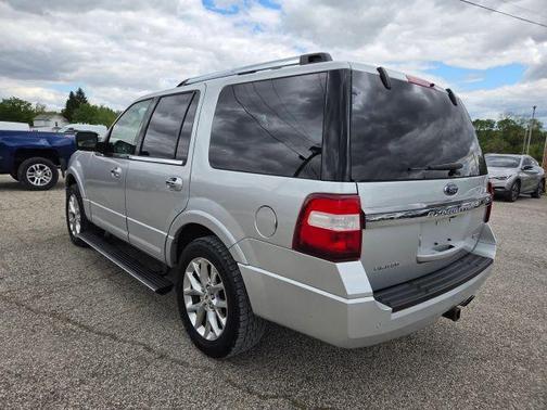 Silver 2017 Ford Expedition Limited