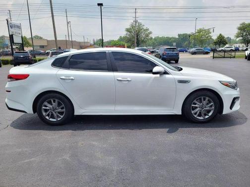 2019 Kia Optima LX