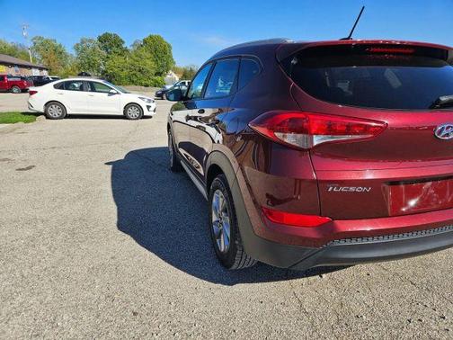 2017 Hyundai TUCSON SE