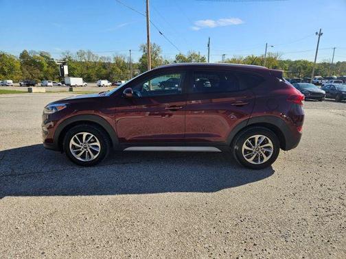 2017 Hyundai TUCSON SE