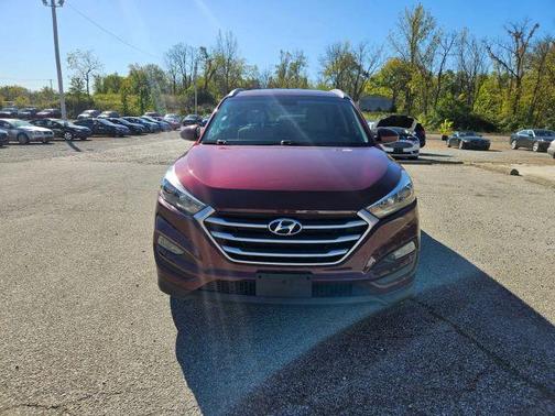 2017 Hyundai TUCSON SE