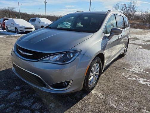 2018 Chrysler Pacifica Touring-L Plus