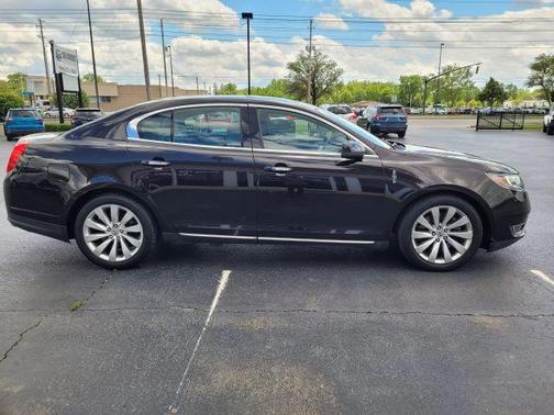2013 Lincoln MKS Base
