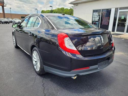 2013 Lincoln MKS Base