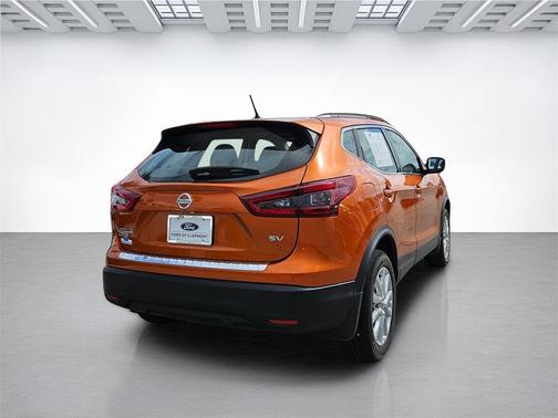 2022 Nissan Rogue Sport SV