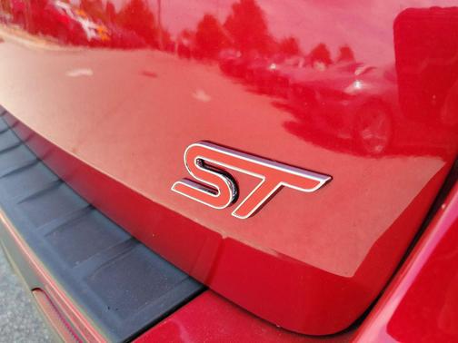 Rapid Red Metallic Tinted Clearcoat 2026 Ford Explorer ST