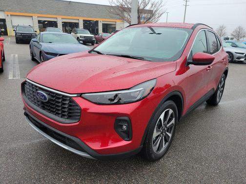 2025 Ford Escape Platinum
