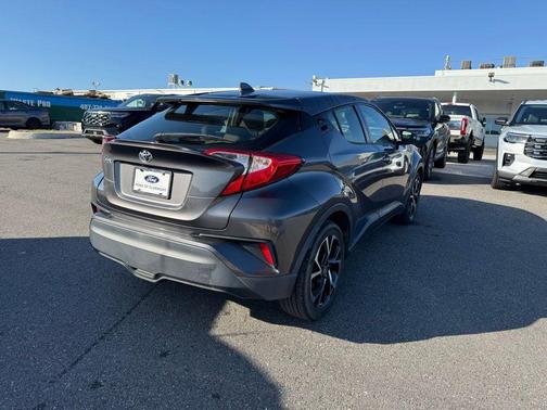 2021 Toyota C-HR XLE