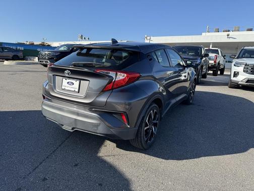 2021 Toyota C-HR XLE