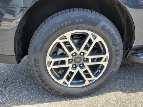 Stone Blue Metallic 2026 Ford Expedition Active