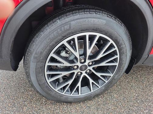 2025 Ford Escape PHEV SE