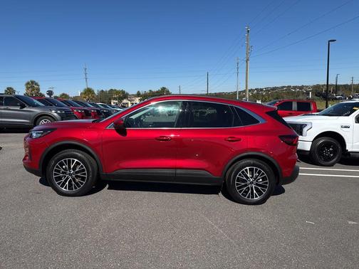 2025 Ford Escape PHEV SE