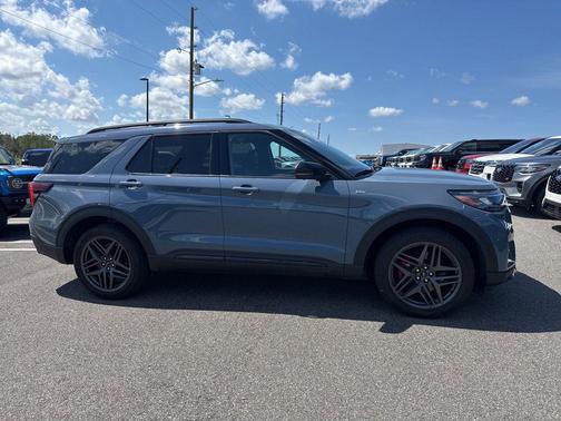 VAPOR BLUE 2025 Ford Explorer ST-Line