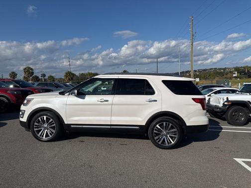 2017 Ford Explorer Platinum