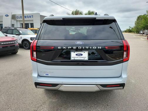 Space Silver Metallic 2026 Ford Expedition Platinum