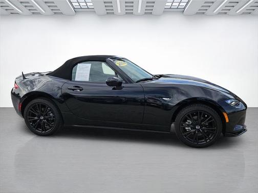 2024 Mazda MX-5 Miata Club