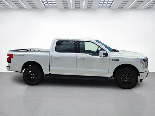 2025 Ford F-150 Lightning Platinum