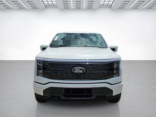 2025 Ford F-150 Lightning Platinum