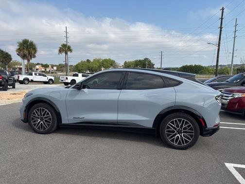 GLACIER GRAY MET TRI-COAT 2024 Ford Mustang Mach-E Premium