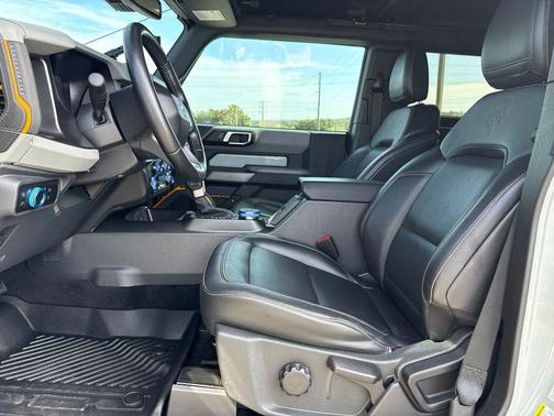 CACTUS GRAY 2023 Ford Bronco Badlands