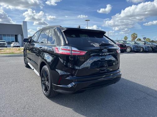 2023 Ford Edge ST Line