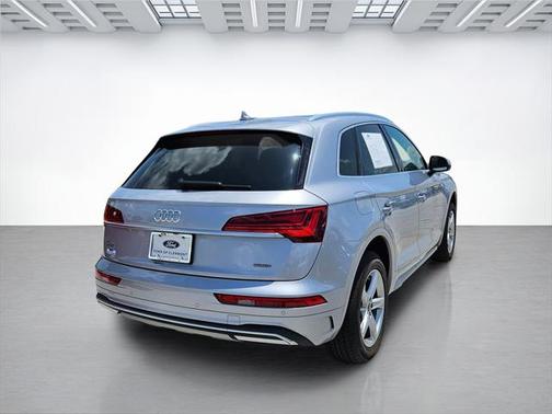 2022 Audi Q5 40 Premium