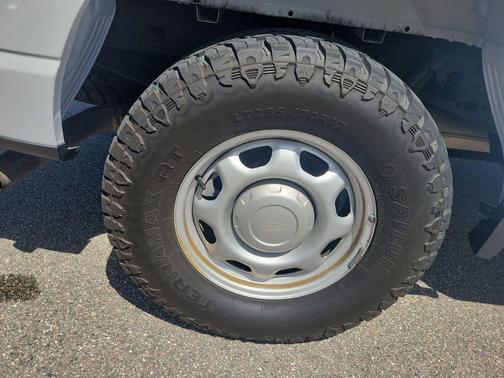 OXFORD WHITE 2022 Ford F-150 XL