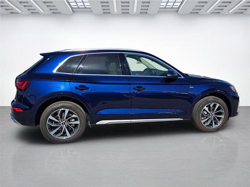 2025 Audi Q5 45 S line Premium Plus