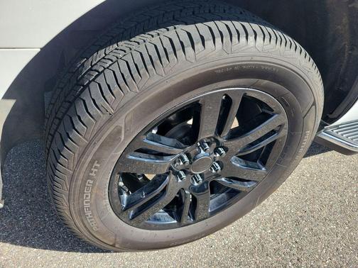 2022 Ford Expedition Max XLT