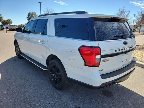 2022 Ford Expedition Max XLT