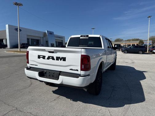 2025 RAM 3500 Limited Mega Cab 4x4 6'4' Box
