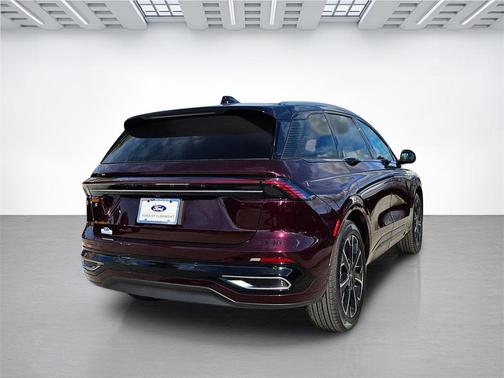 2025 Lincoln Nautilus Reserve