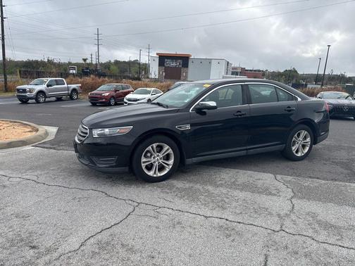 2016 Ford Taurus SEL