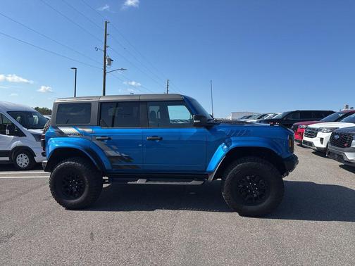 VELOCITY BLUE METALLIC 2024 Ford Bronco Raptor
