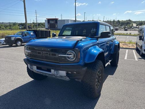 VELOCITY BLUE METALLIC 2024 Ford Bronco Raptor