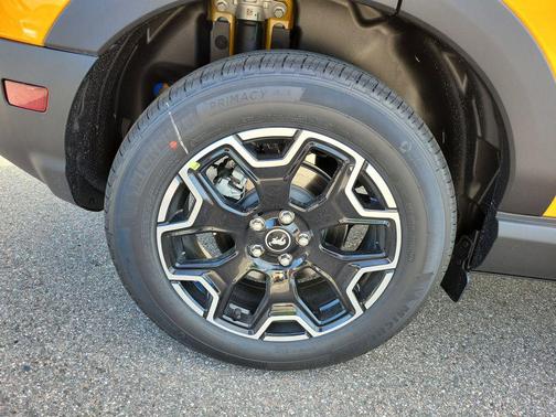 Orange Fury Metallic Tri-Coat 2026 Ford Bronco Sport Outer Banks