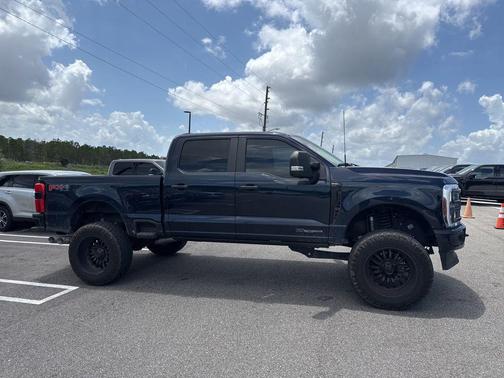 ANTIMATTER BLUE 2024 Ford F-250 XL