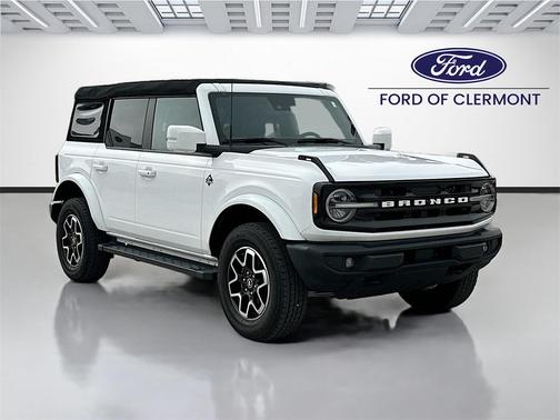 2024 Ford Bronco Outer Banks